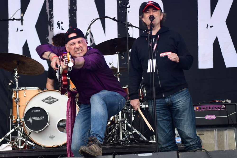 Me and Darren Redick hamming it up onstage introducing King King at Steakhouse 2018