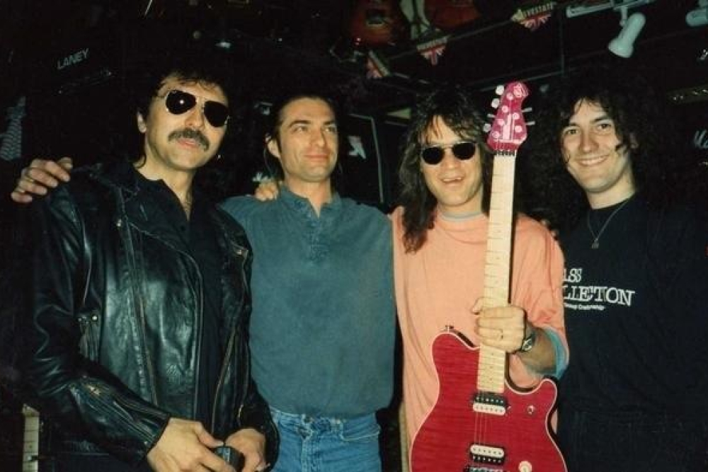 (l-r: Tony Iommi, Gaz Morris, Eddie Van Halen, some hairy schmuck)